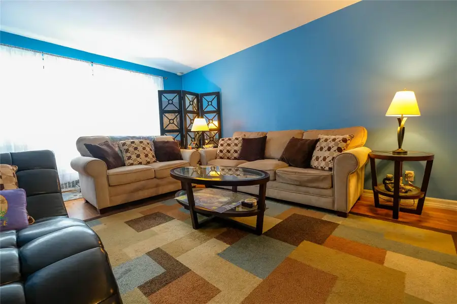 320 Atlantic Avenue #B4, East Rockaway, NY 11518 - Image #3