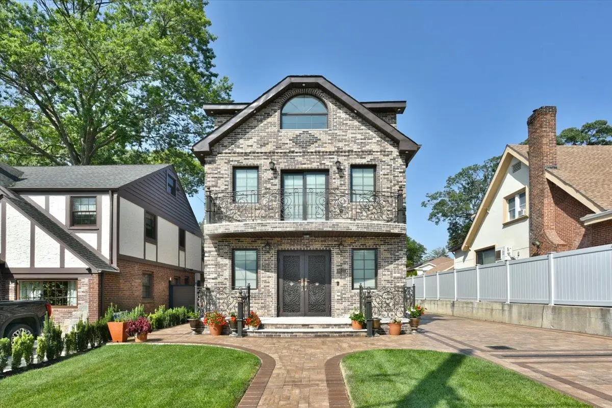 86-22 Somerset Street, Jamaica, NY 11432 - Image #1