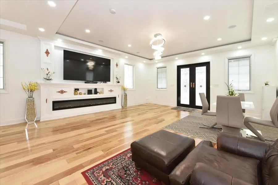 86-22 Somerset Street, Jamaica, NY 11432 - Image #2