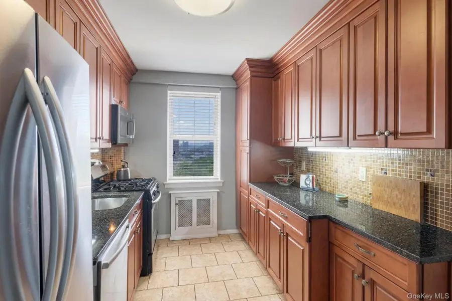 3135 Johnson Avenue #16C, Bronx, NY 10463 - Image #3