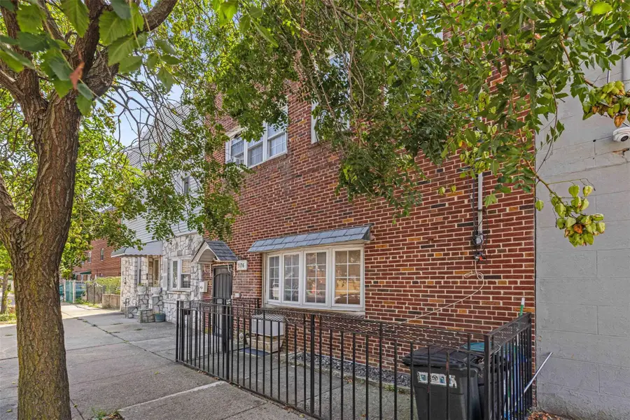 976 Sackett Avenue, Bronx, NY 10462 - Image #3