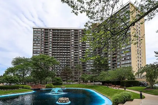 2 Bay Club Drive #1Z3, Bayside, NY 11360 - Image #2