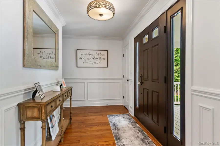 10 Northwood Circle, Huntington, NY 11743 - Image #3