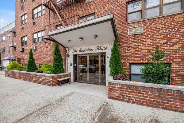 4200 Herkimer Place #6C, Bronx, NY 10470