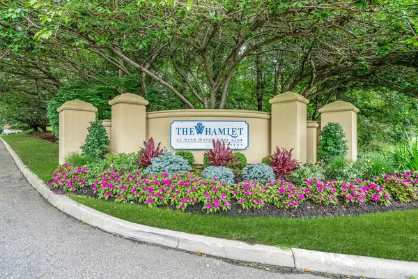 61 Windwatch Drive, Hauppauge, NY 11788