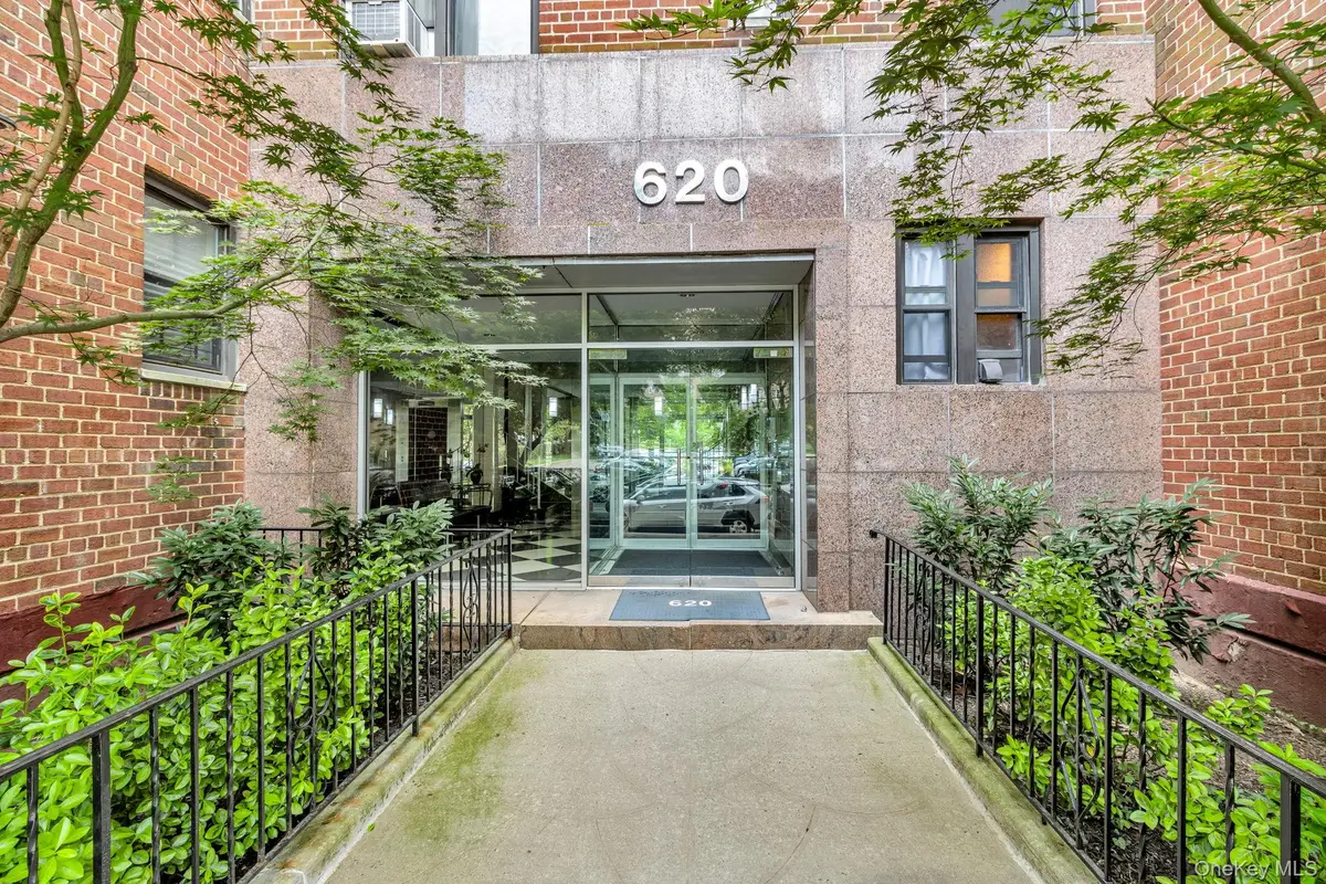 620 W 239th Street #5D, Bronx, NY 10463 - Image #1