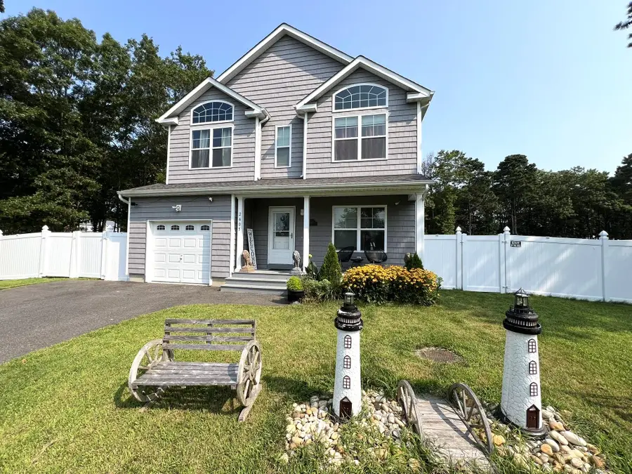 2405 Fire Avenue, Medford, NY 11763 - Image #3