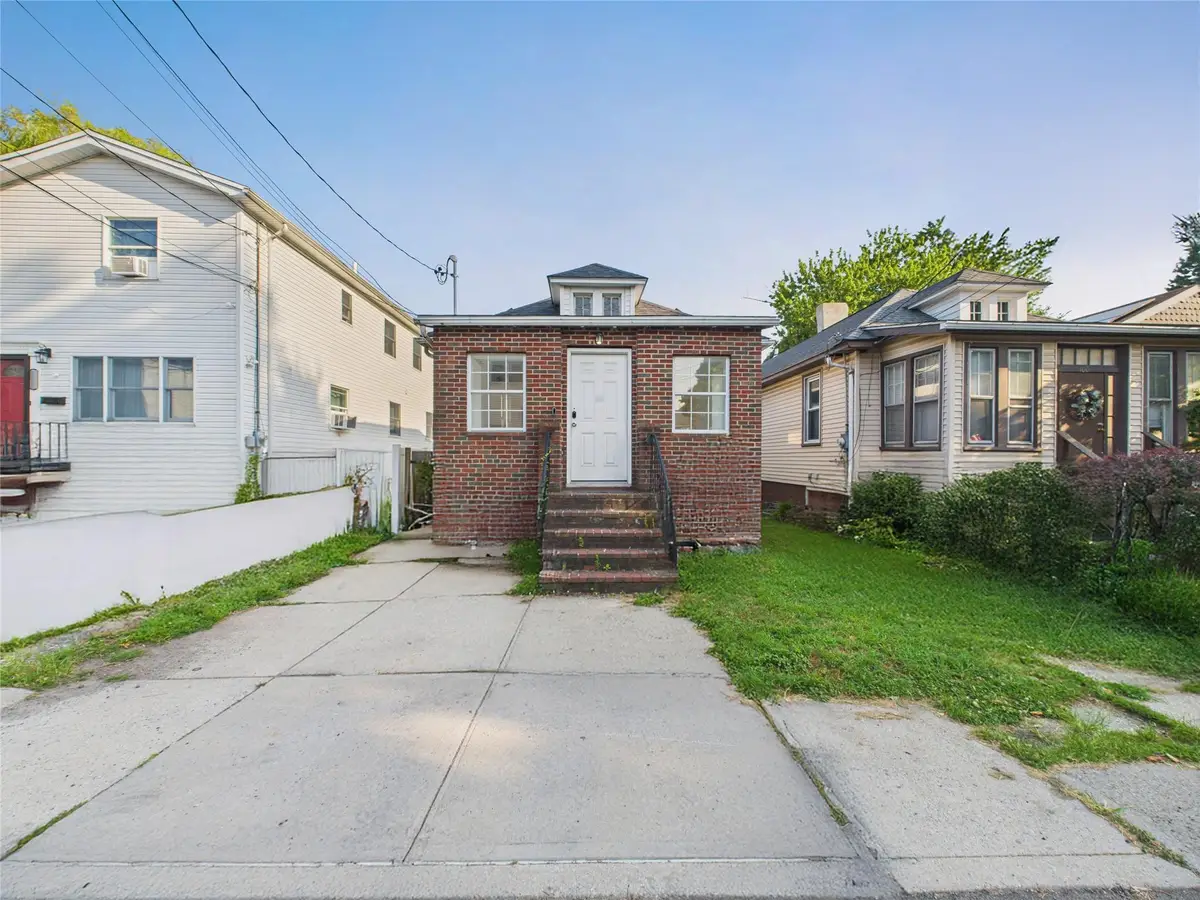 102 Carroll Street, Bronx, NY 10464 - Image #1