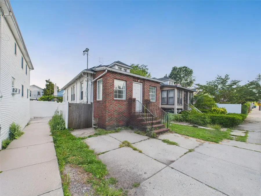 102 Carroll Street, Bronx, NY 10464 - Image #2