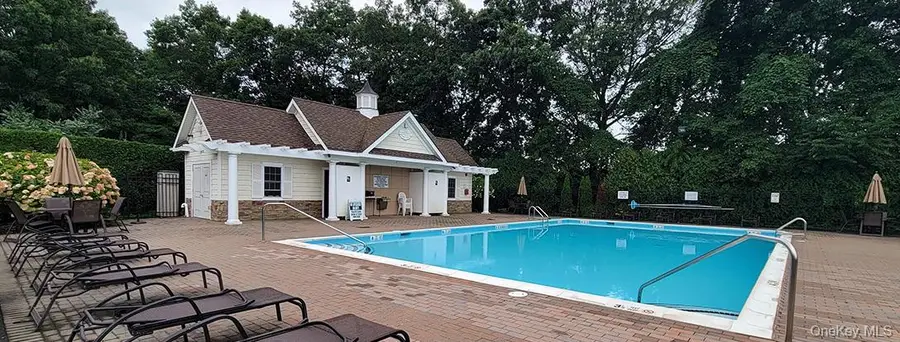 460 Old Town Road #7K, Port Jefferson Station, NY 11776 - Image #3