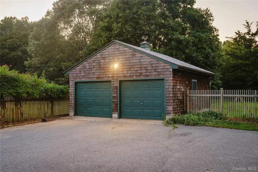 756 Main Road, Aquebogue, NY 11931 - Image #2