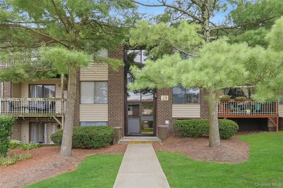 252 Country Club Lane, Pomona, NY 10970 - Image #2