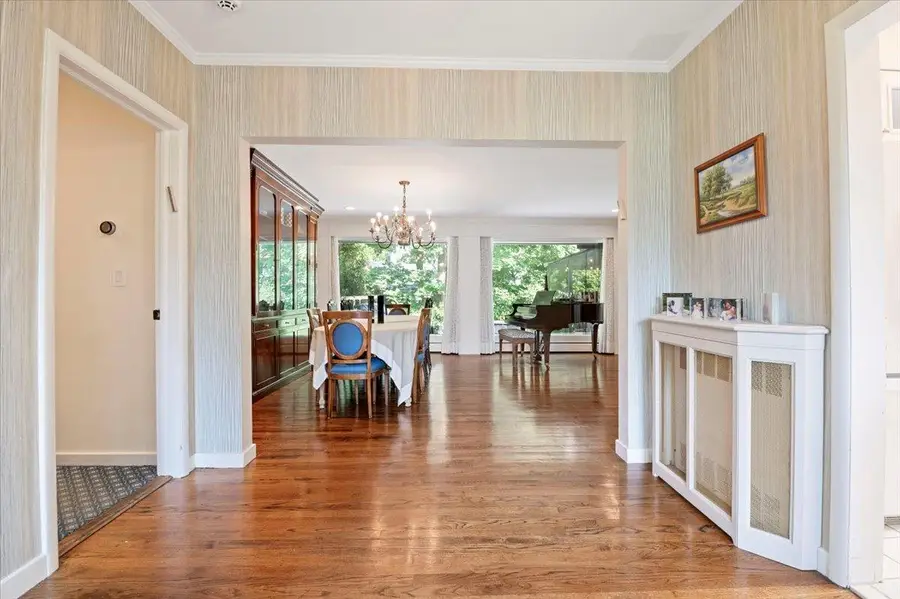 235 Ocean Avenue, Lawrence, NY 11559 - Image #3