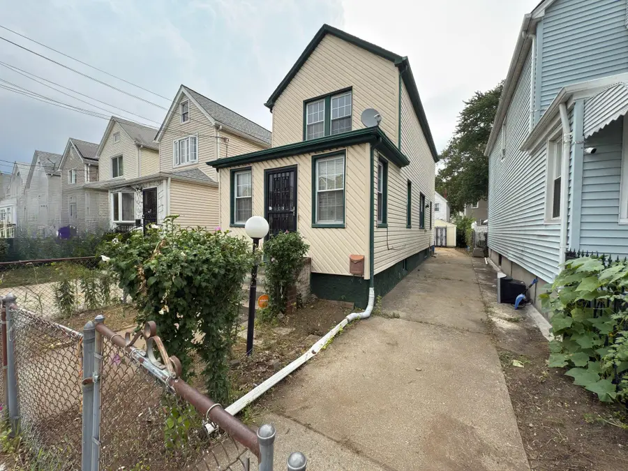 11723 146th Street, Jamaica, NY 11436 - Image #3