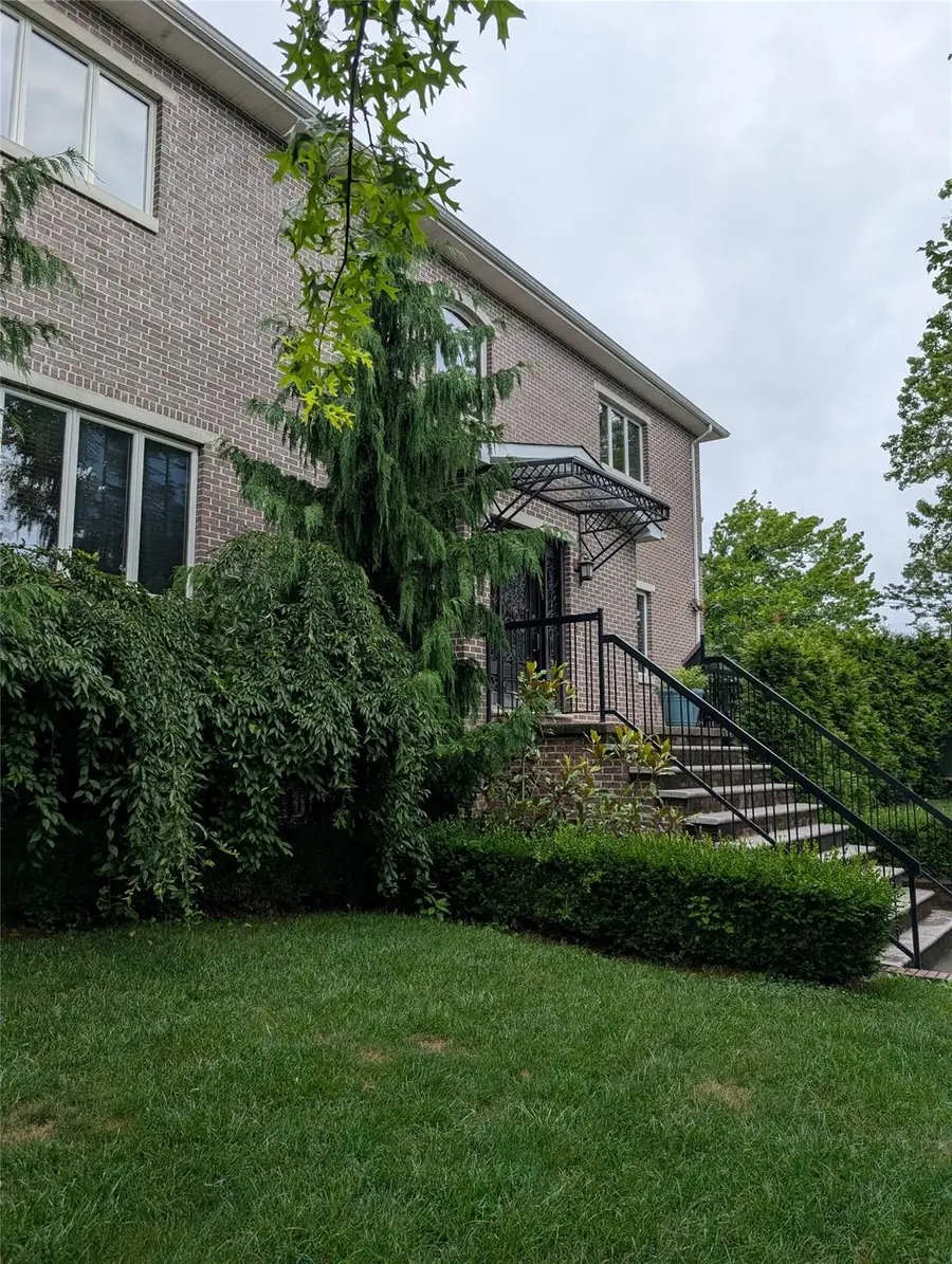 15 Lenzie Street, Staten Island, NY 10312 - Image #3