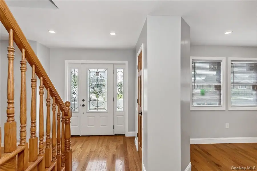 664 Clinton Avenue, Uniondale, NY 11553 - Image #2