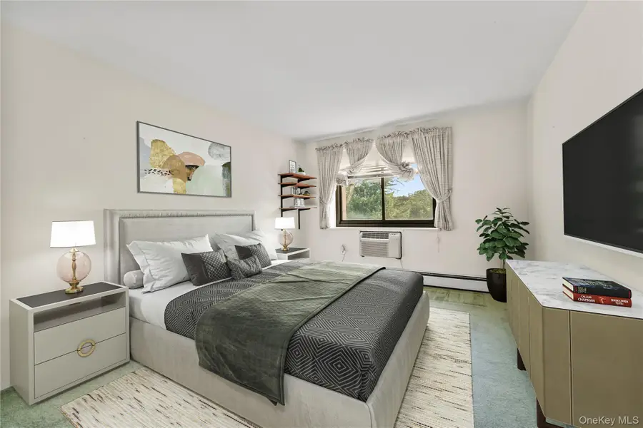 100 E Hartsdale Avenue #MiE, Hartsdale, NY 10530 - Image #3