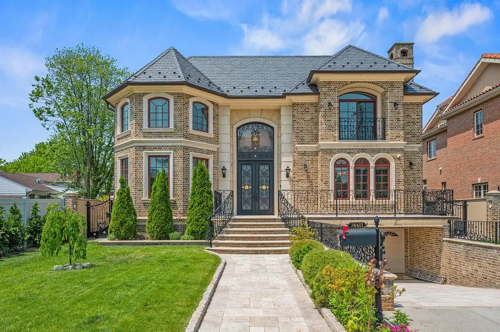 264-11 60th Avenue, Little Neck, NY 11362 - Image #1