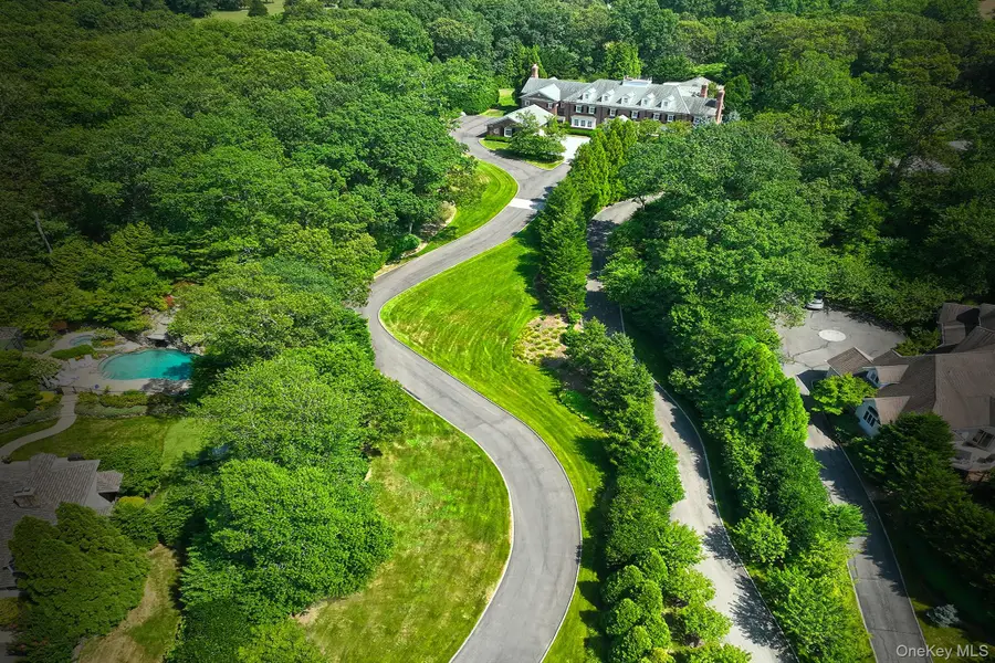 142 Round Swamp Road, Melville, NY 11747 - Image #3