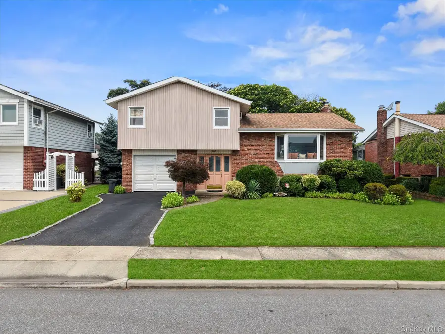 48 Oxford Road, East Rockaway, NY 11518 - Image #2