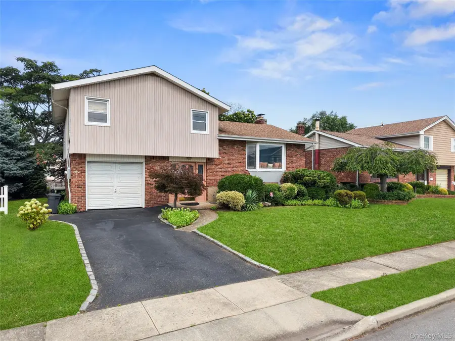 48 Oxford Road, East Rockaway, NY 11518 - Image #3