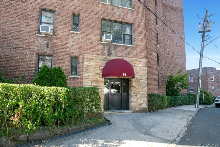 95 Sedgwick Avenue #1G, Yonkers, NY 10705 - Image #2