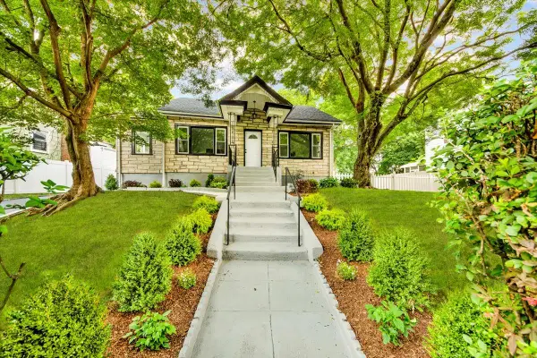 75 Belknap Avenue, Yonkers, NY 10710