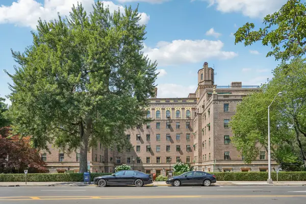 160 Middle Neck Road #2 C, Great Neck, NY 11021