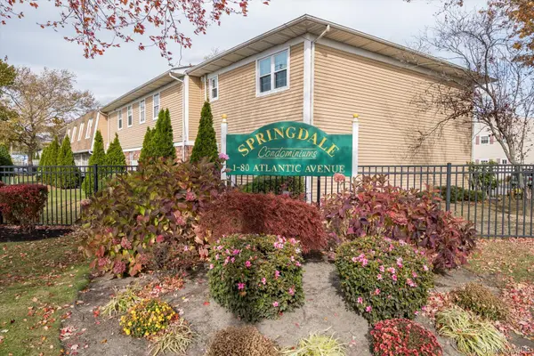 1 Atlantic Avenue #28, Farmingdale, NY 11735
