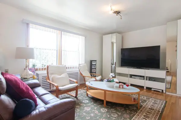 71-50 252 Street #11B, Bellerose, NY 11426