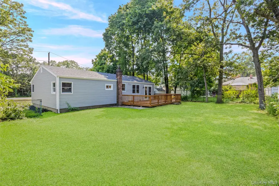 4991 Express Drive N, Lake Ronkonkoma, NY 11779 - Image #2