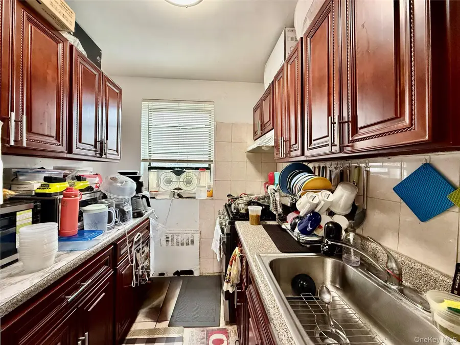 44-11 Macnish #5C, Elmhurst, NY 11373 - Image #3