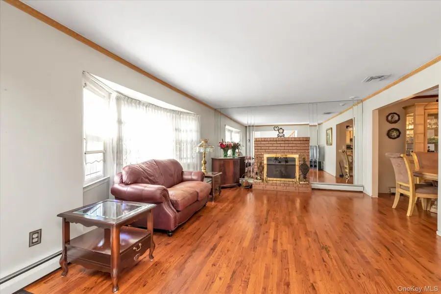 2005 Abbot Avenue, Merrick, NY 11566 - Image #3