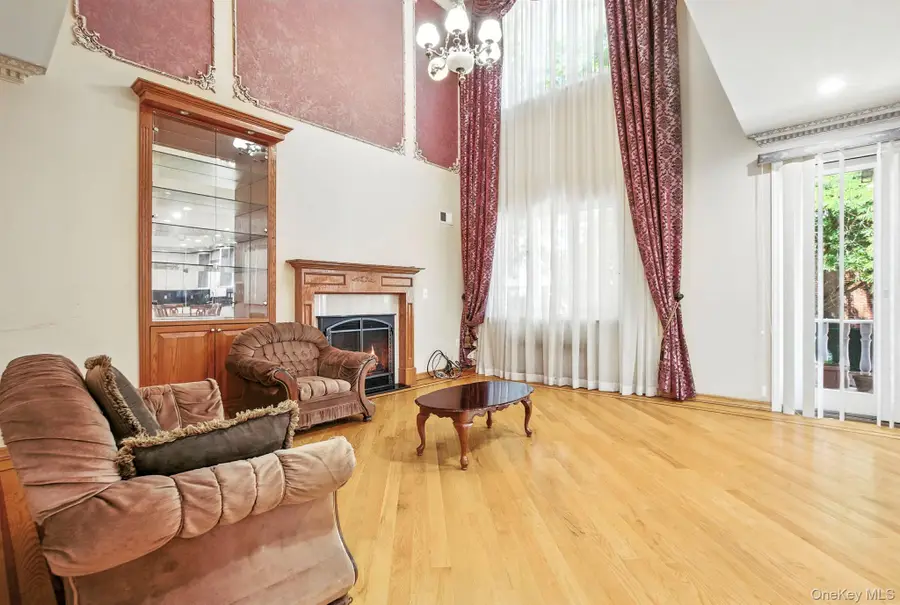 77-16 Kew Forest Lane, Forest Hills, NY 11375 - Image #2