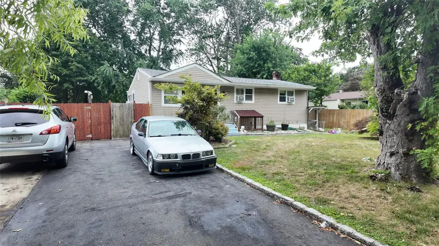 144 Wheeler Avenue, Brentwood, NY 11717 - Image #2