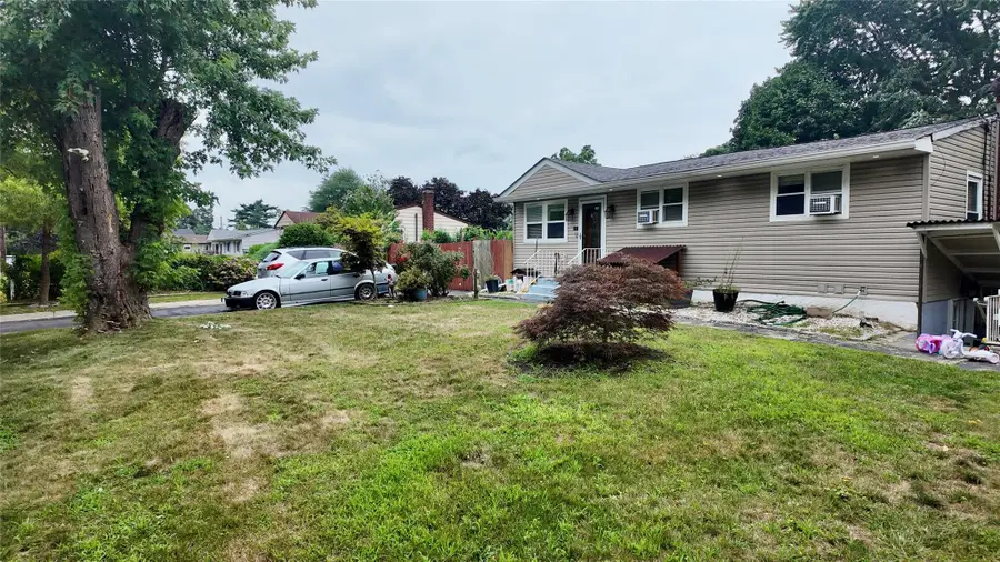 144 Wheeler Avenue, Brentwood, NY 11717 - Image #3