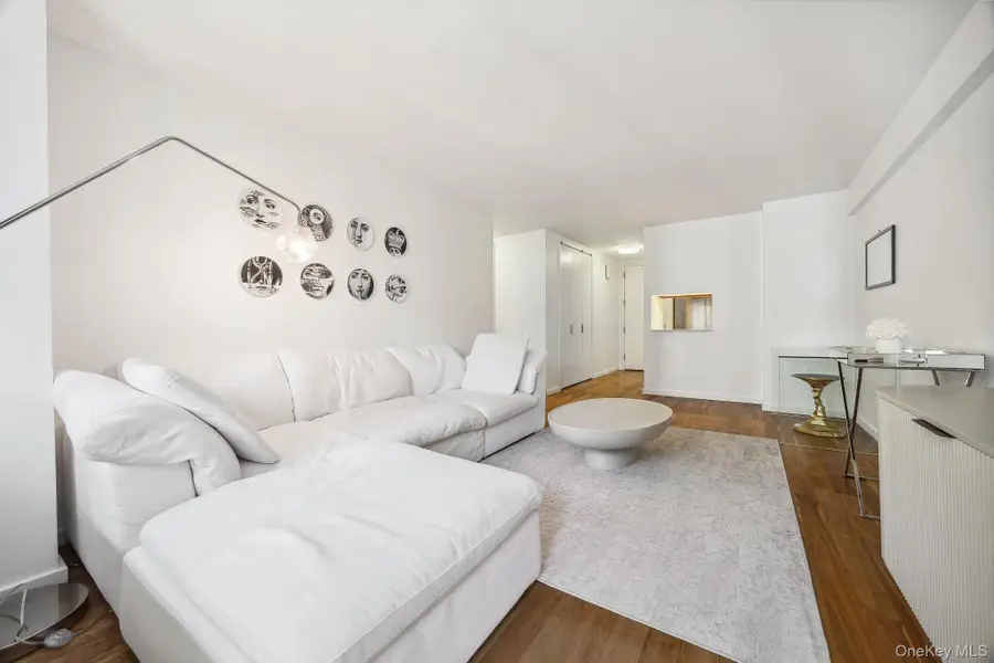 515 E 72nd Street #7H, Manhattan, NY 10021 - Image #2