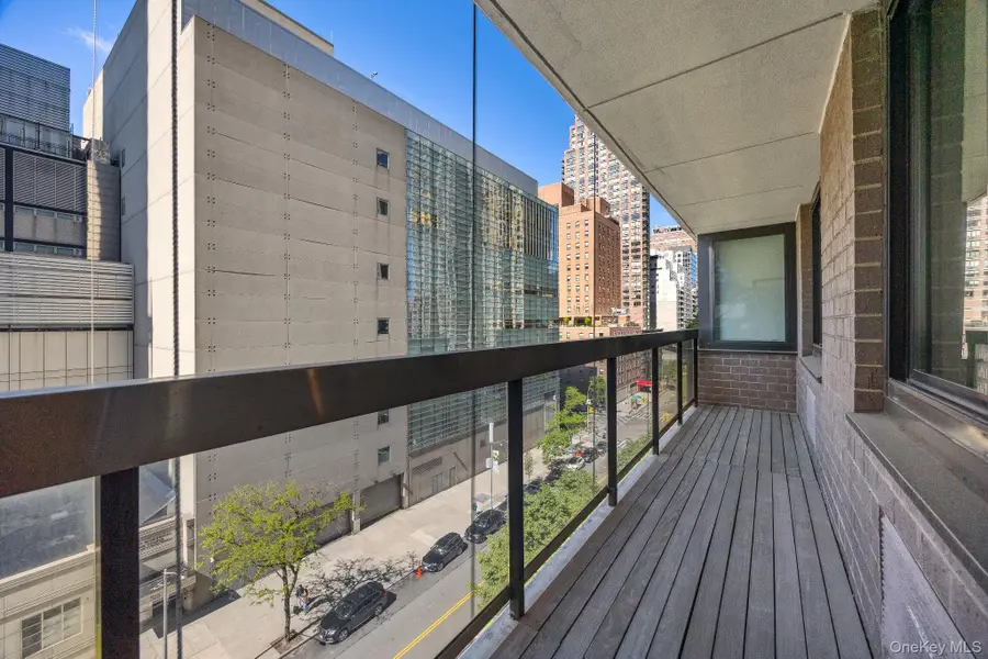 515 E 72nd Street #7H, Manhattan, NY 10021 - Image #3