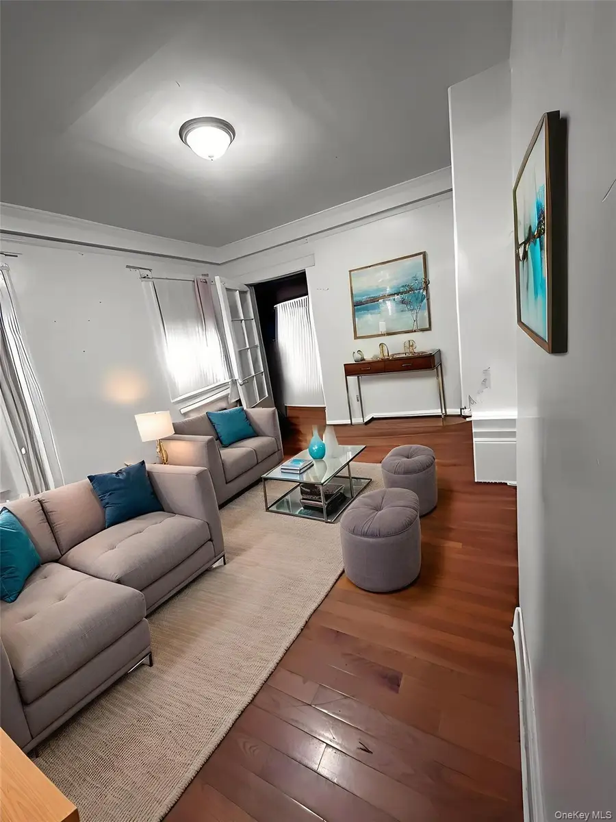 9567 111th Street, South Richmond Hill, NY 11419 - Image #2