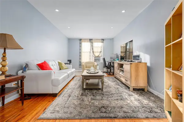 6730 Clyde Street #5T, Forest Hills, NY 11375