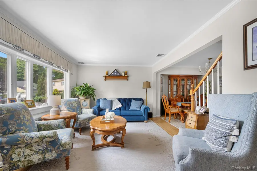 144 Radcliff Drive, East Norwich, NY 11732 - Image #2