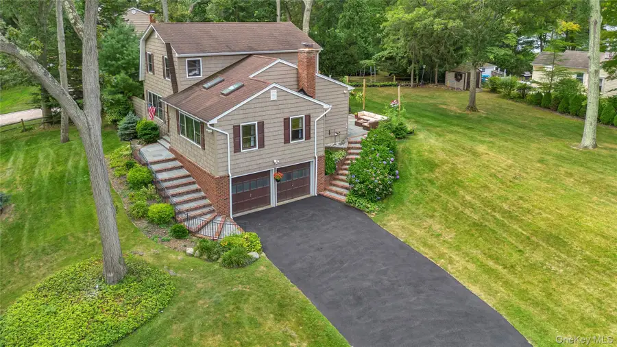 10 Woodfield Avenue, Northport, NY 11768 - Image #3