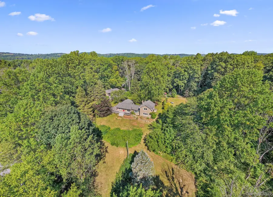 407 Fort Van Tyle Road, Port Jervis, NY 12771 - Image #3