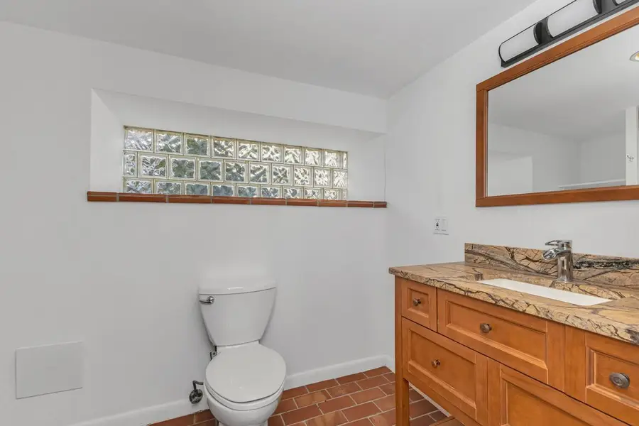 825 E 230th Street, Bronx, NY 10466 - Image #3