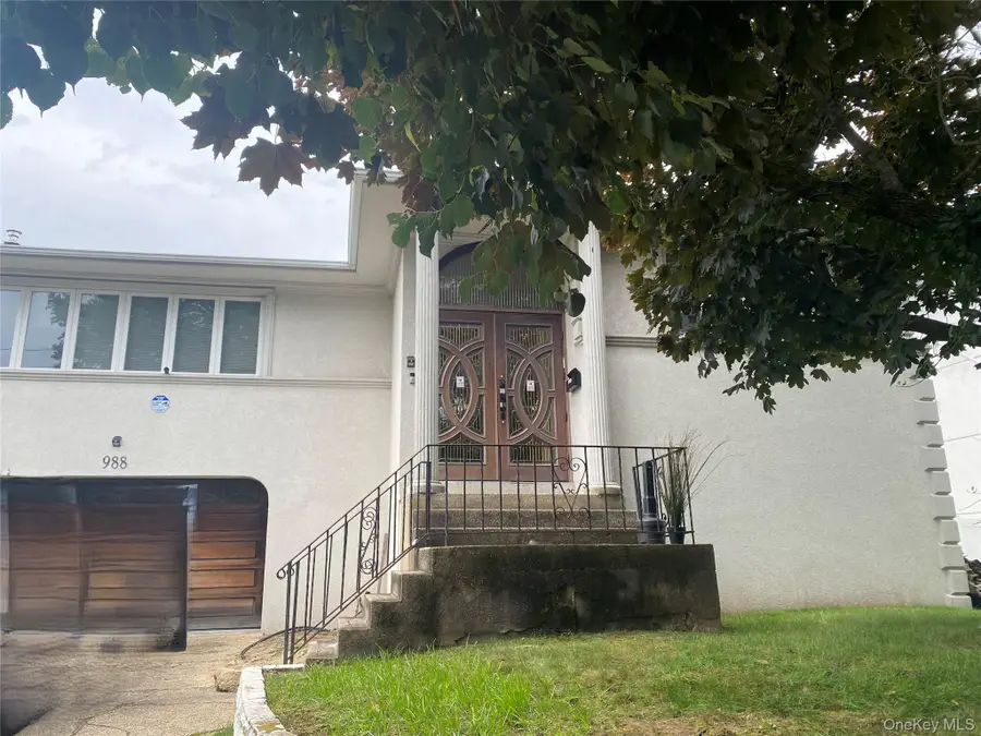 988 Westwood Road, Woodmere, NY 11598 - Image #2