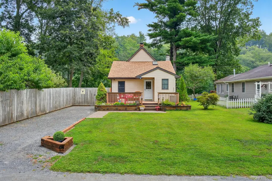 201 Esopus Creek Road, Saugerties, NY 12477 - Image #2