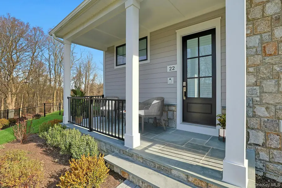 22 Carriage Lane, Chappaqua, NY 10514 - Image #2