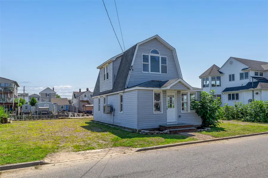 2601 Ocean Avenue, Seaford, NY 11783 - Image #2