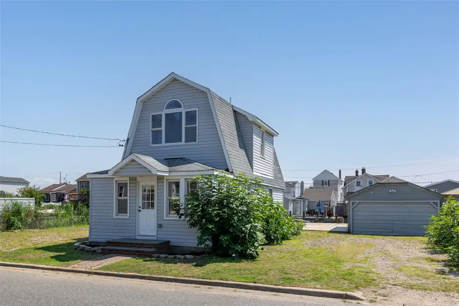 2601 Ocean Avenue, Seaford, NY 11783 - Image #3