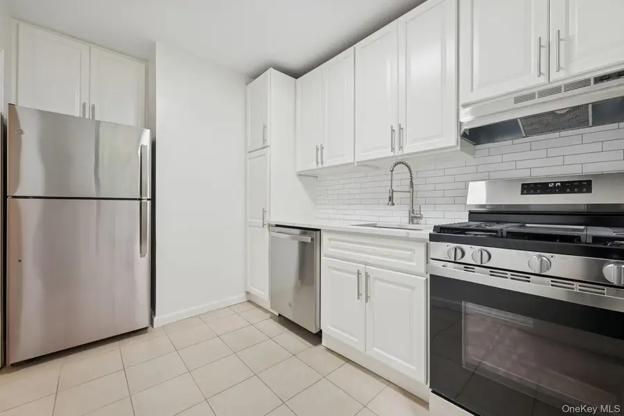 73-24 Springfield Boulevard #039A1, Oakland Gardens, NY 11364 - Image #2